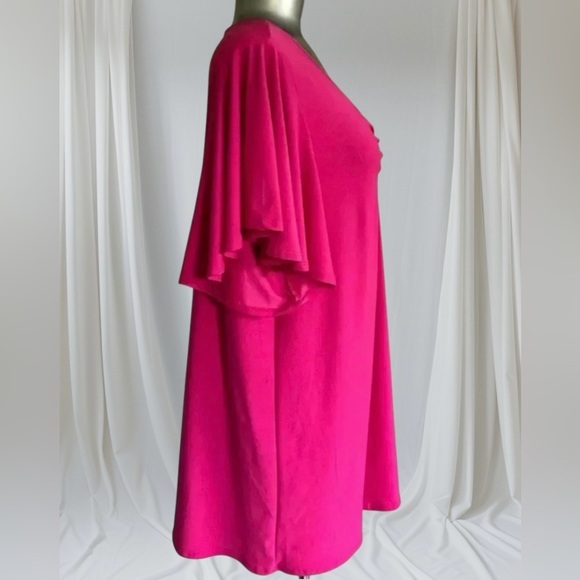 ✅➕size Women’s Keyhole Blouse with Flare Sleeves - Picture 4 of 10